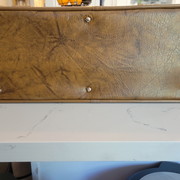 Vintage Suitcase - Picture 3 of 8